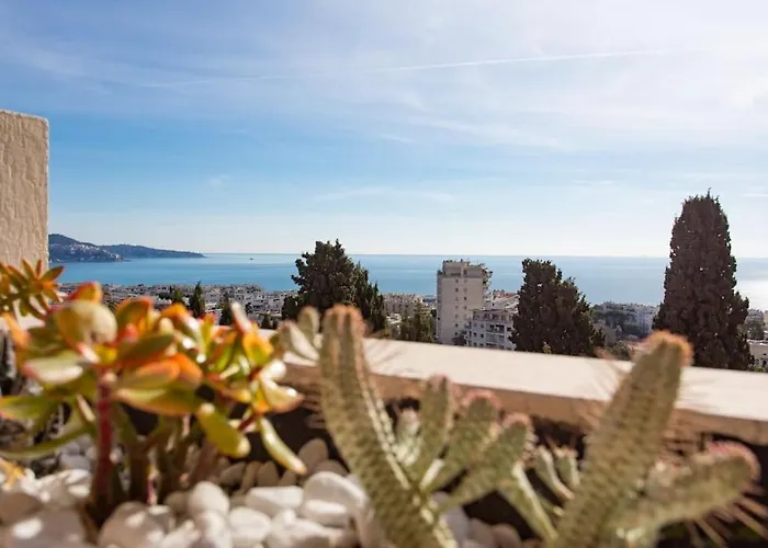 L11 Claire Fontaine Sea View 2 Bdr Ac Parking Swiming Pool